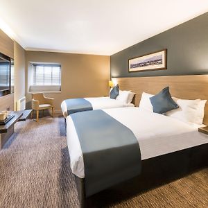 Club Twin Room